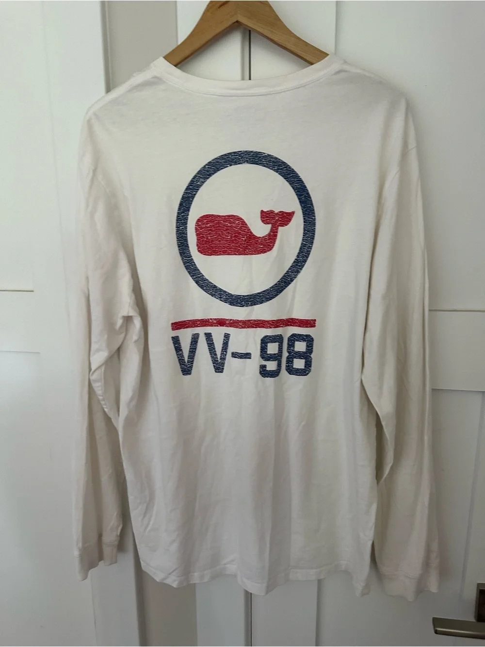 Vineyard Vines White Long-Sleeve Pocket Tee with Red Whale Logo